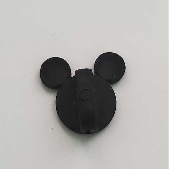 Disney Pin Trading Strawberry Fruit Icon Food Collection Hidden Mickey Pin 2008 - Picture 3 of 3